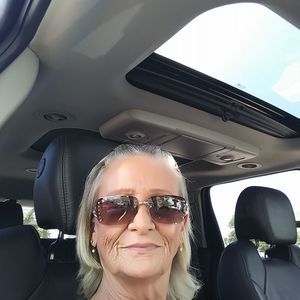 Meet your Posher, Lynette